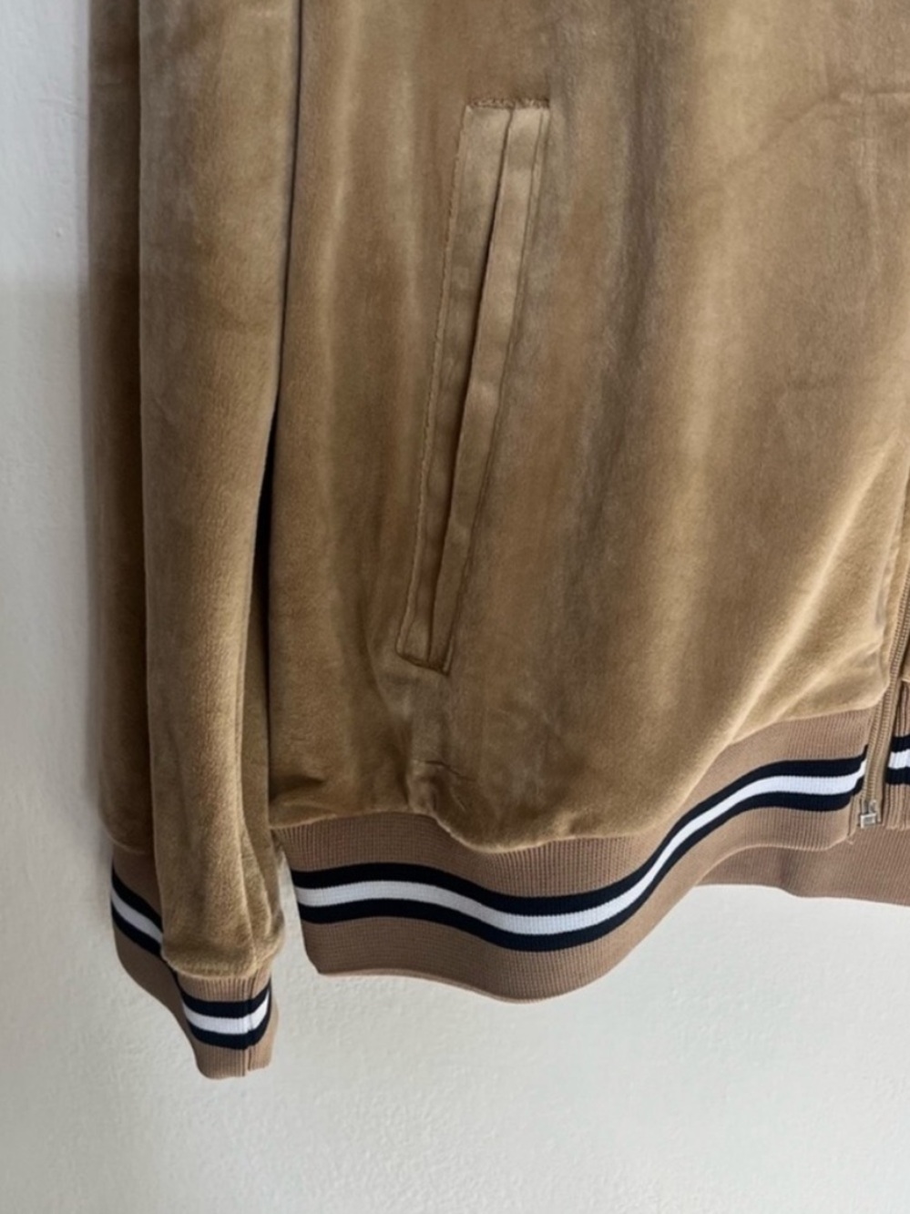 TRUE RELIGION Velour Tour Track Jacket World Tour Travertine Sz M - Picture 9 of 16